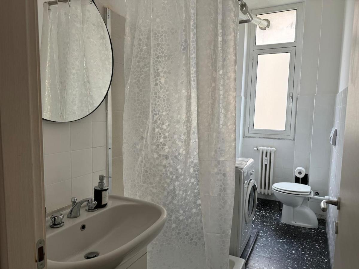 Family Apartment 15 Min From Center And Airport Milan Exterior photo